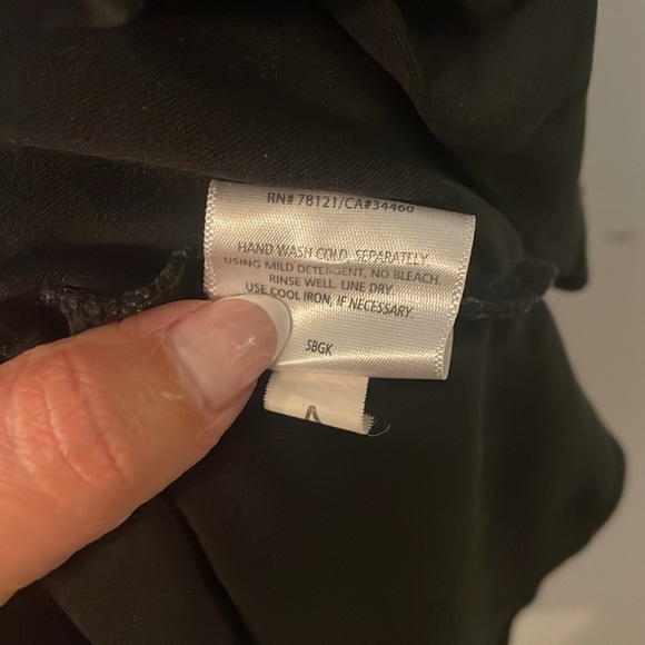 Eileen Fisher 100% Silk XS Oversized Black Tank Top - Picture 4 of 5